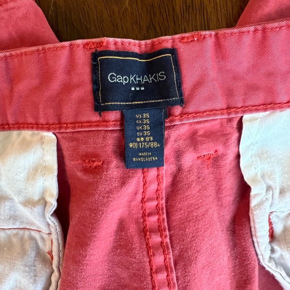 Gap Khakis Shorts - Picture 6 of 8